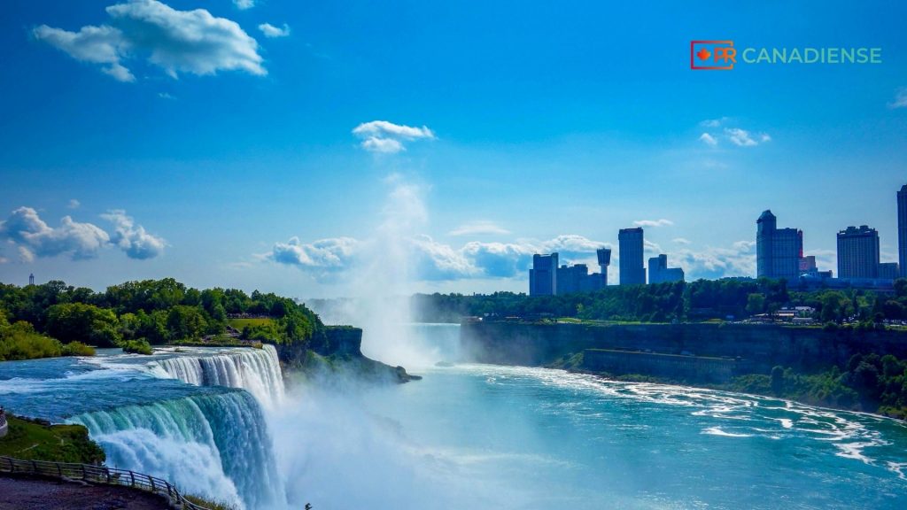 PR CANADIENSE - Niagara Falls